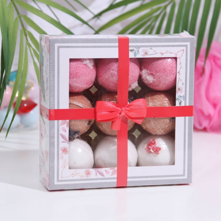 Лаборатория Катрин Набор бурлящих шаров Candy bath bar "La boite des bonbons" 9*40 г
