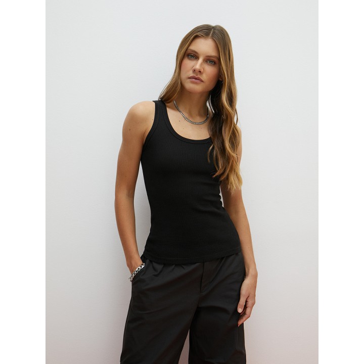 Майка  женская Nero (SOF 124) 42 (XS)